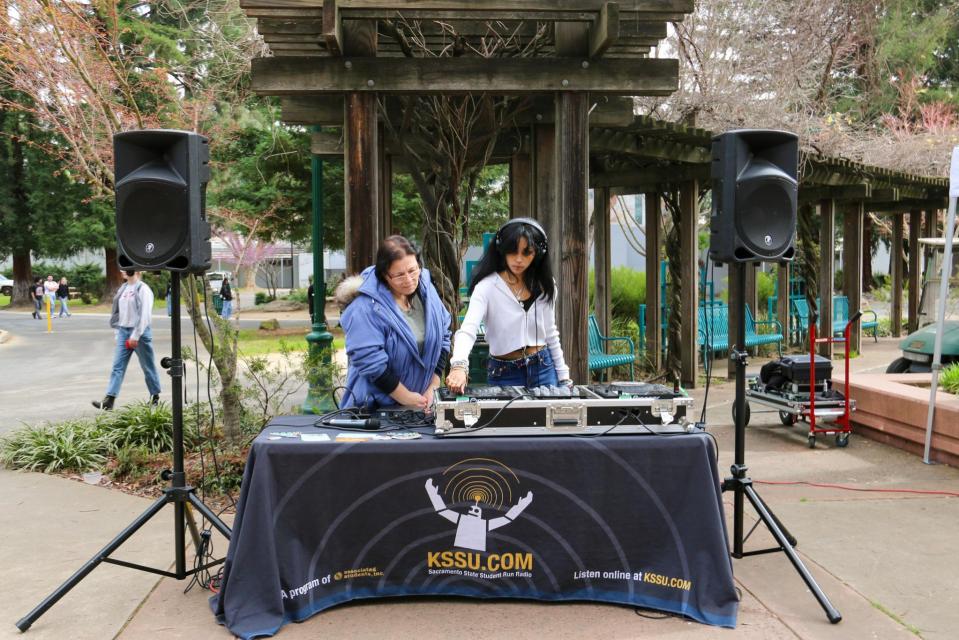 KSSU at Pop Up Pantry